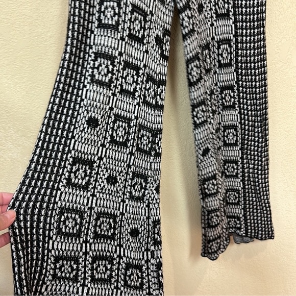 Anthropologie Cecilia Prado womans boho Abstract
Knit Wide Leg Pants Size CD - Picture 9 of 14